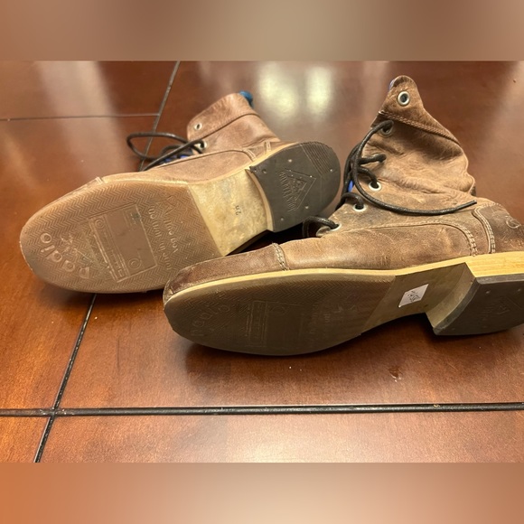 John Fluevog discontinued BBC Boots - Picture 6 of 8